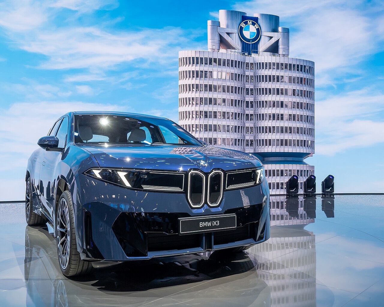 BMW iX3